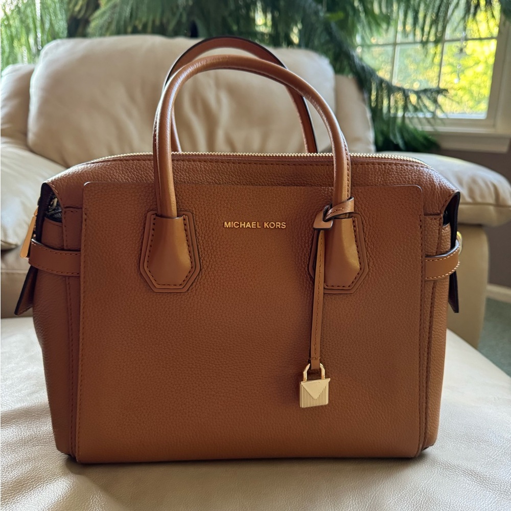Michael Kors Satchel / Purse / Handbag